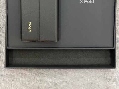 Vivo 最新款手机，X Fold 12+...