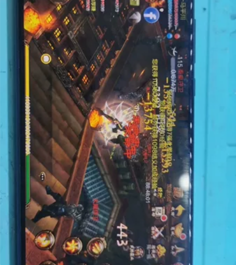 荣耀8X 4+64  新换电池 没有账号密...