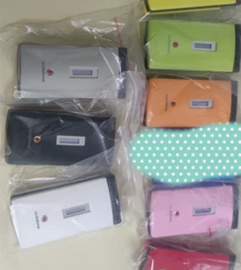 夏普gx29翻盖手机 以前收集的多颜色,成...