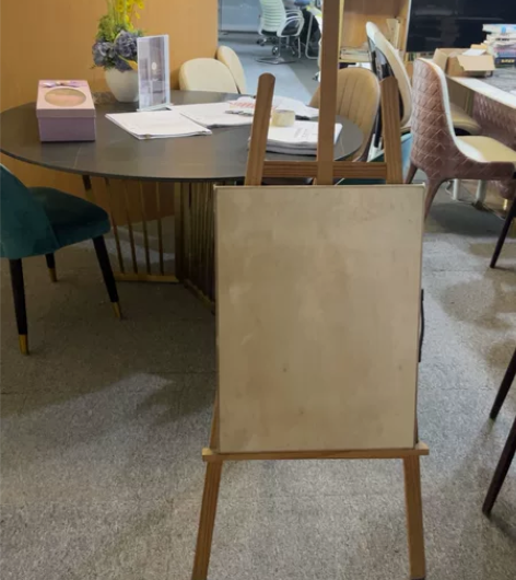 闲置画架,自提画板尺寸 45x60cm 感...
