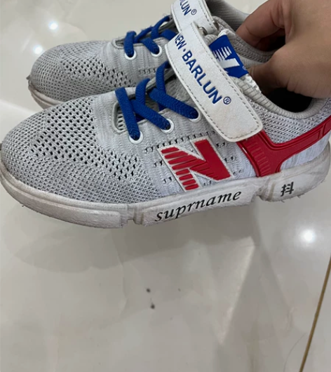 新百伦男童运动鞋,儿子穿小了,35码,12...