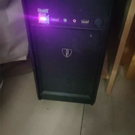 家用电脑主机。华硕主板，可以正常使用  机...