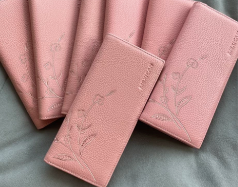 微瑕！全新正品稻草人女士真皮钱包粉色长款钱...