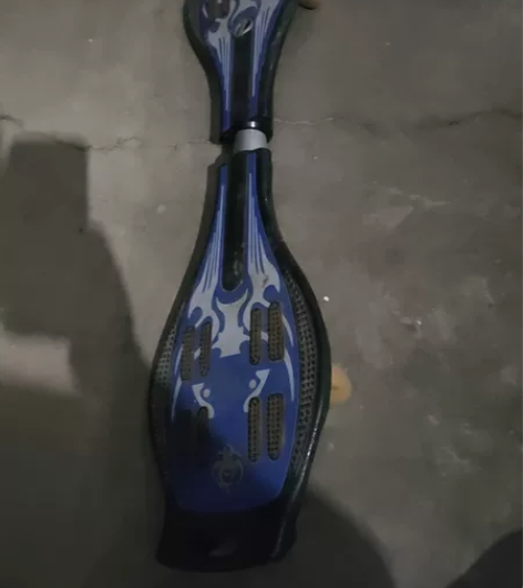 滑板两轮初学者成人娱乐青少年运动摇摆二轮活...