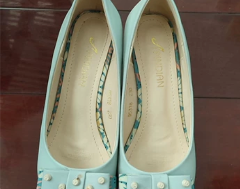 浅口坡跟单鞋女 37码 穿过两次￥50￥2...