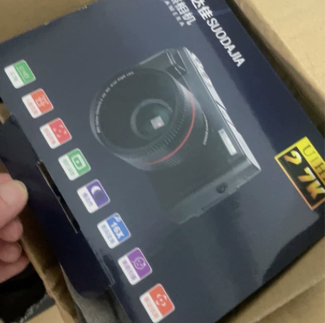 卖个相机，买回来用都没用过……高配的 感兴...