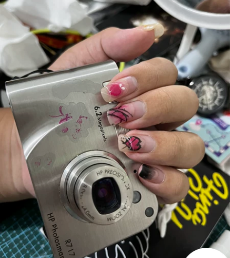 卖出个人自用闲置CCD～ 型号：惠普R71...