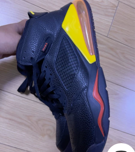全新45乔丹篮球鞋 感兴趣的话点“我想要”...
