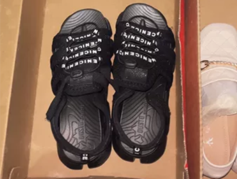 凉鞋 大东家 米色乐福鞋。红珊瑚老爹鞋。飞...