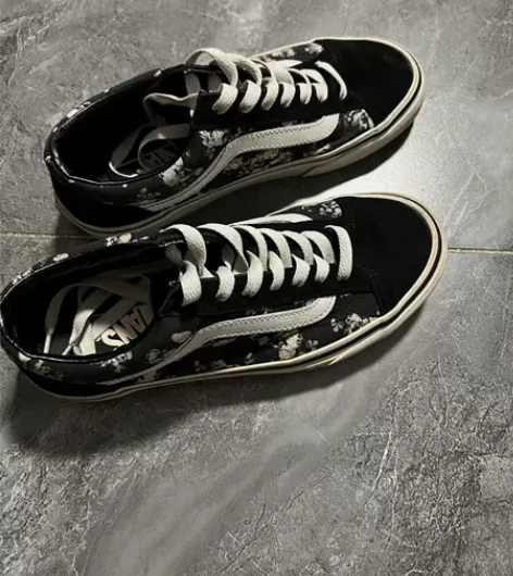 VANS 范斯女低帮运动休闲滑板鞋，低价出...