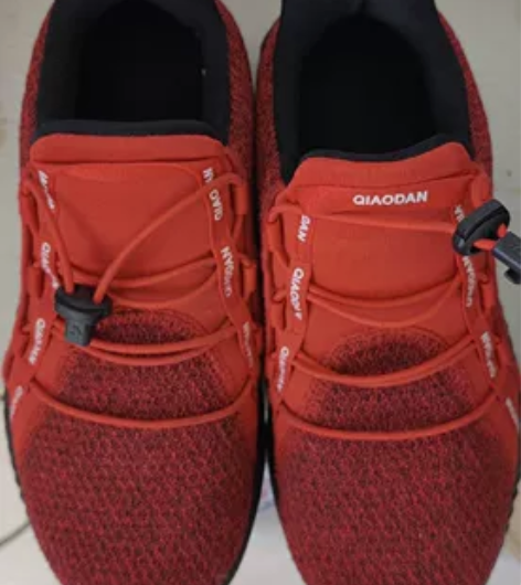 乔丹篮球鞋（正品），网面透气，售出不退不换...