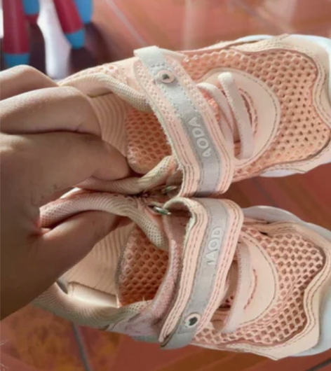 乔丹童鞋,七成新 感兴趣的话点“我想要”和...