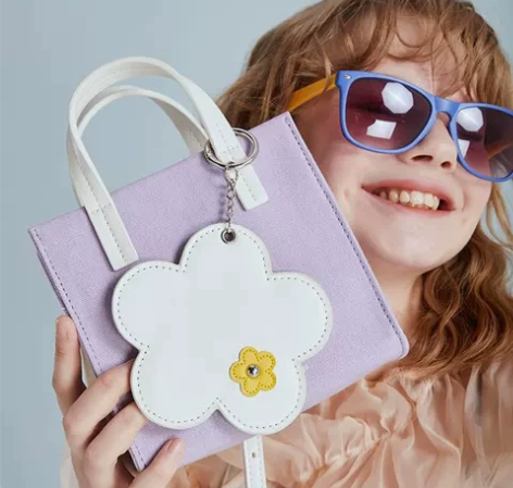 不莱玫音乐家联名小包，带挂件，全新仅拆，现...