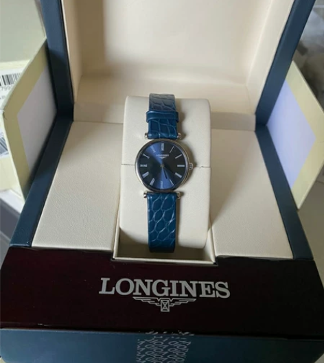 浪琴 优雅系列石英女表 L4.209.4....