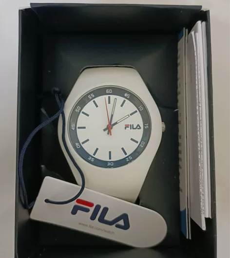 斐乐手表,盒卡齐,短期佩戴,九成新 感兴趣...