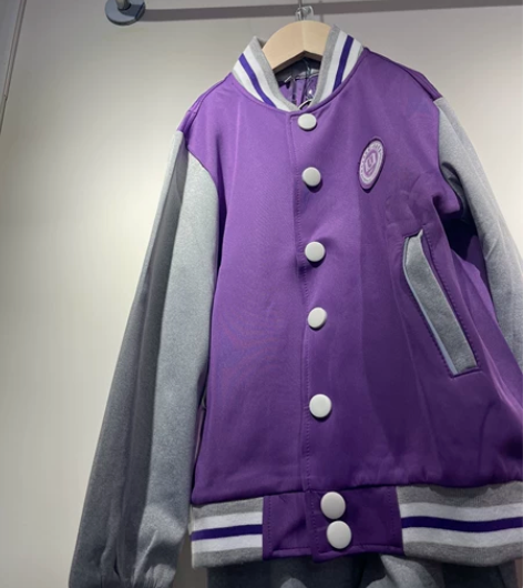 高新一实验校服 感兴趣的话点“我想要”和我...