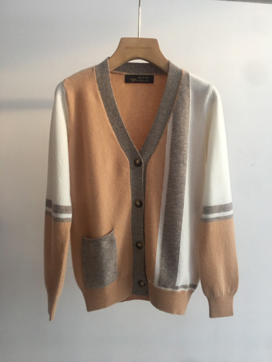 全新 精品女士羊绒衫V领开衫
