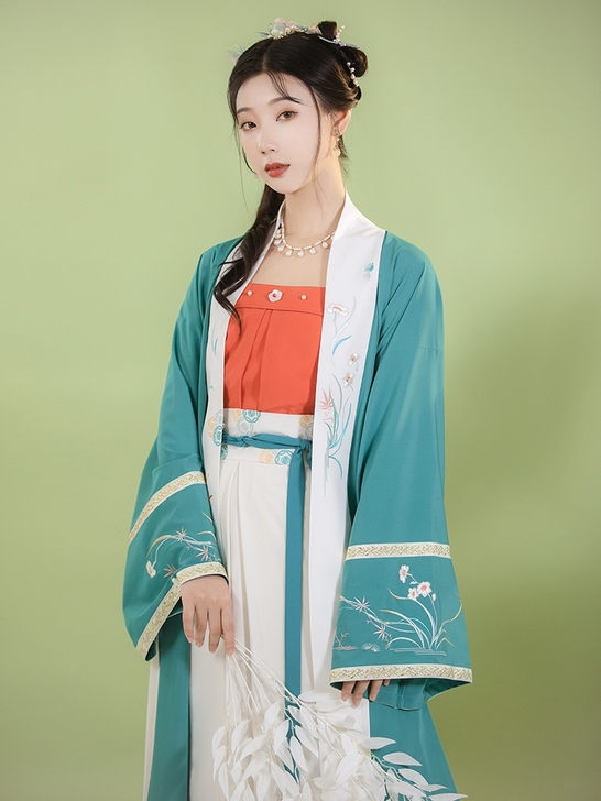 重回汉唐秋色不语原创正品汉服女宋制三件套对...