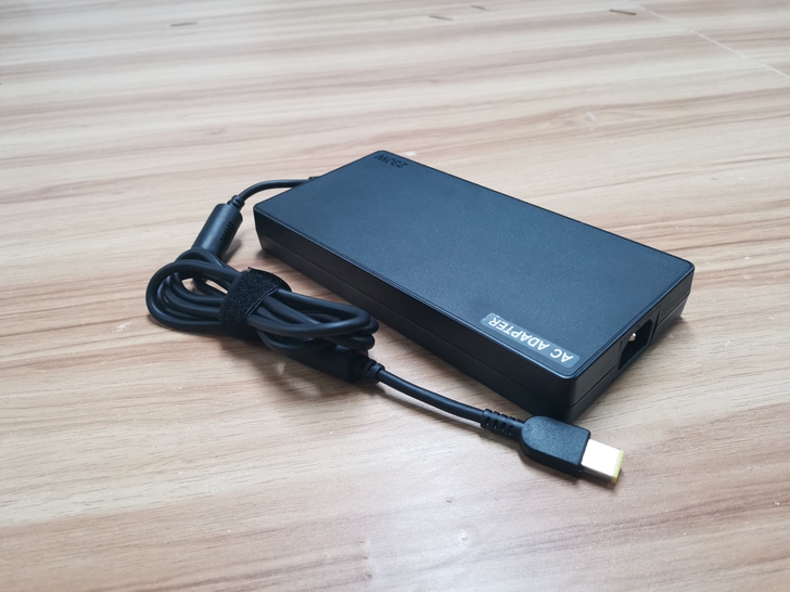 联想230W/LENOVO笔记本电脑充电器...