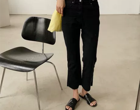 赫宿撕边高腰微喇牛仔裤韩版宽松九分… 黑色...