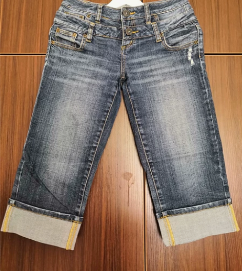 【ONLY】七分牛仔裤 160/64A，最...
