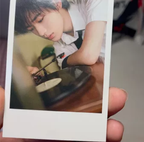 下楼出唱片轩 有瑕 状态见视频 看好再来 ...