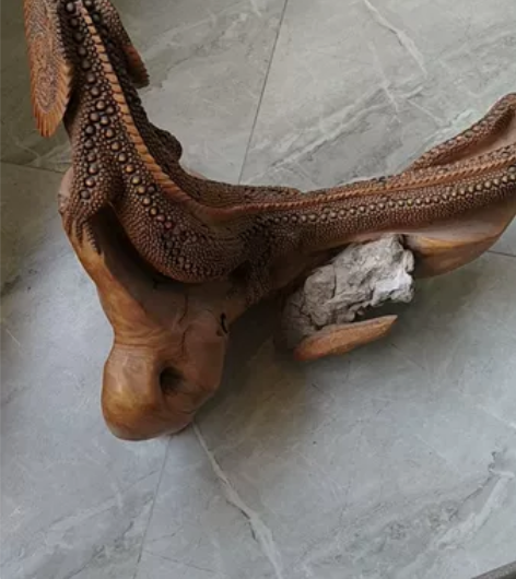 木雕，什么木头我也不知道，150元出售，不...