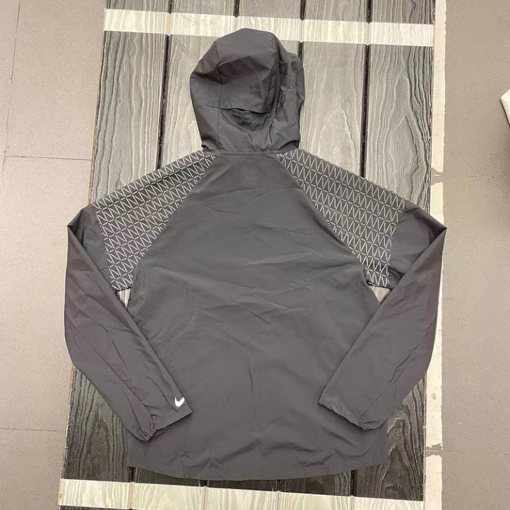 150不包 耐克Nike 男子防风舒适连帽...