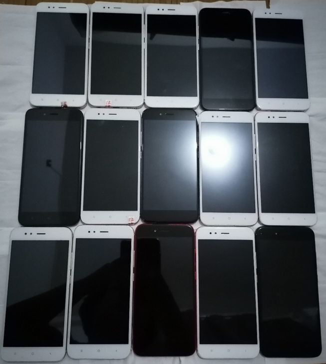 小米5X 。工作室优先机子。4+64 无锁...