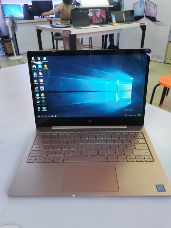 本店铺有一台12.8寸小米玫瑰金Timin...
