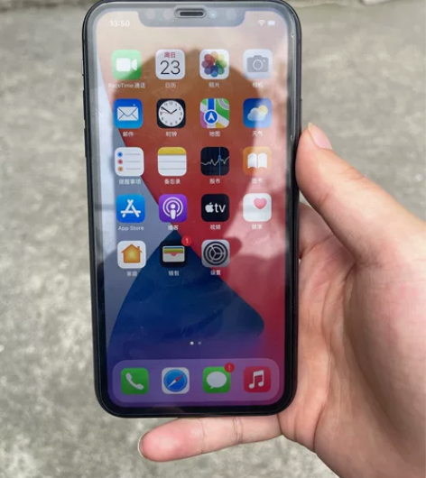 苹果11黑色，64GB存储空间，中国大陆版...
