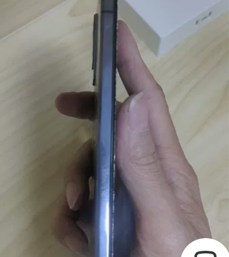 vivo  s9 前后裂 机身没有变型 电...