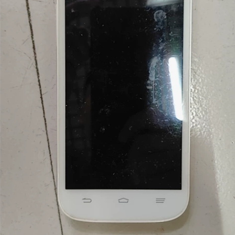 中兴Q802T手机。 感兴趣的话点“我想要...