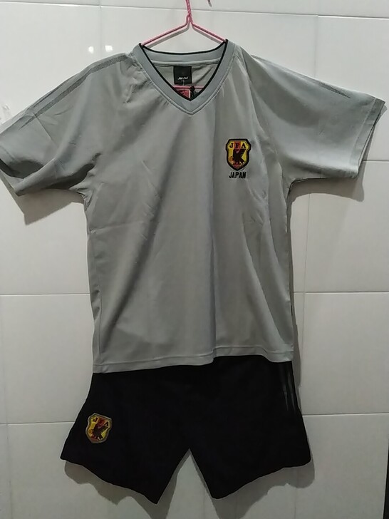 网布拼接  灰黑瑕疵球服 ，瑕疵见3图