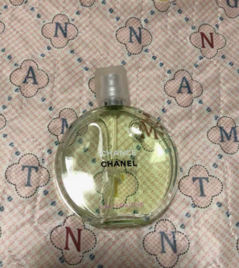 香奈儿香水 绿色邂逅 朋友送的 几乎没用过...