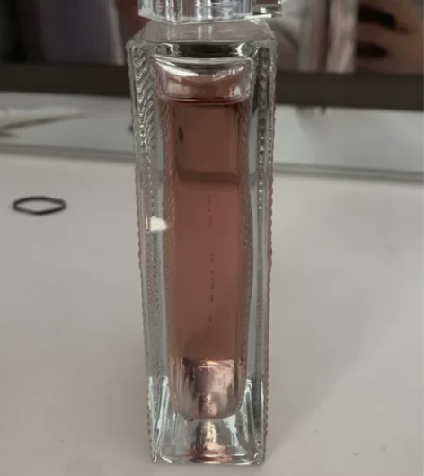 博伯利花漾女士香水，90ml，用过几次，剩...