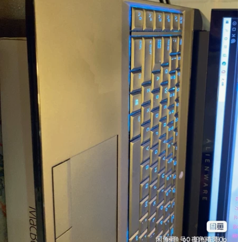 外星人51M游戏本行走的台式机高性能游戏本...