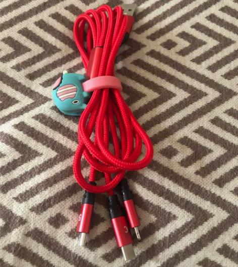 闲置全新1.2米快充三合一充电线数据线，仅...