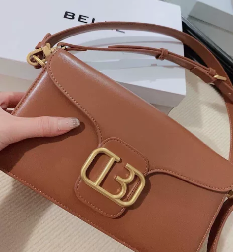 斜挎包 可手提可单肩 棕色小包很可爱