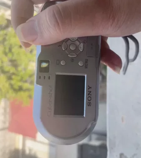 索尼DSC-P93A  自用  可刀 拍的...