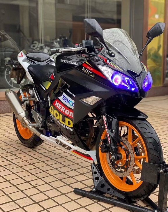 全新公路赛车二手摩托车精品车本田，铃木，雅...