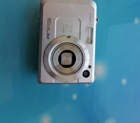 卡西欧EX-Z750数码相机   功能正常...