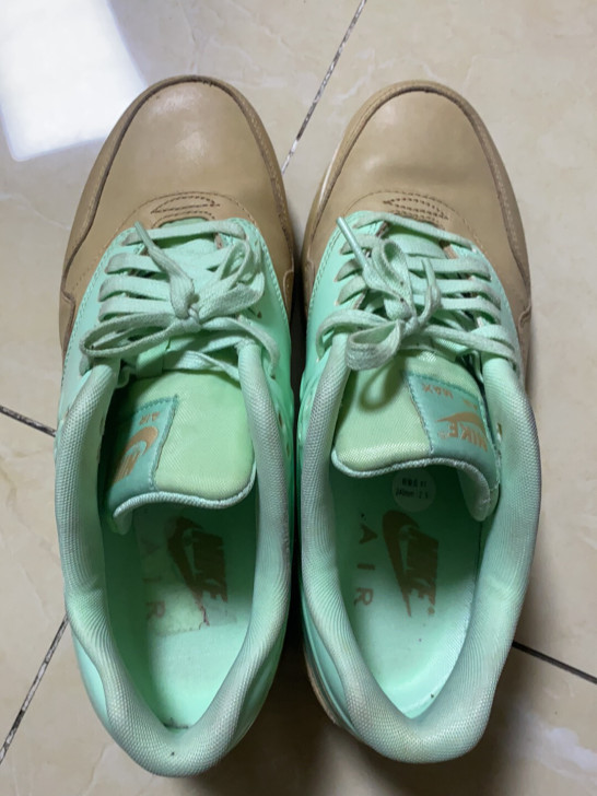 nike air经典跑鞋38号