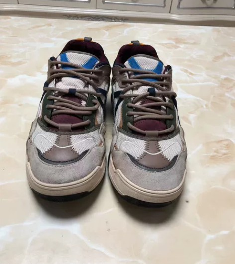 范斯VANS复古男鞋，43码，正品，八成新...