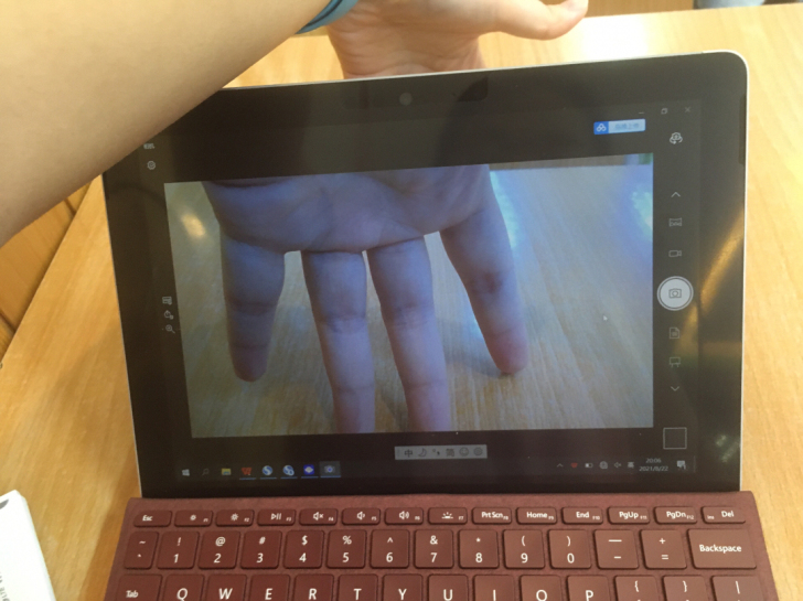 出微软 笔记本电脑 surface GO ...