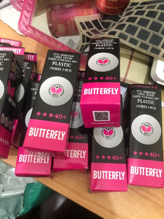 蝴蝶乒乓球三星40+俱乐部倒闭，剩几乒乓球...