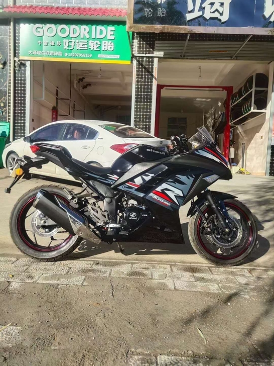 只跑了500多公里的小忍者200,带平衡轴...