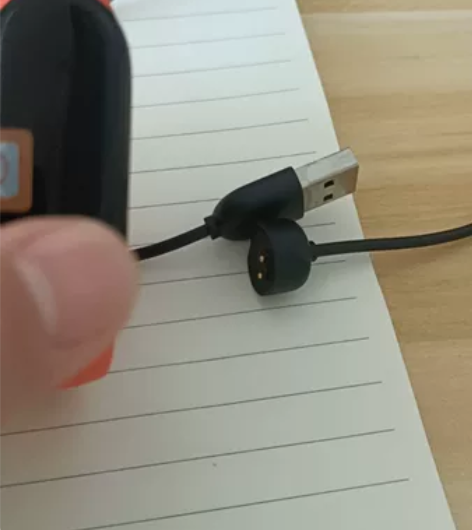 小米手环5  非nfc版，九新成色，少许划...