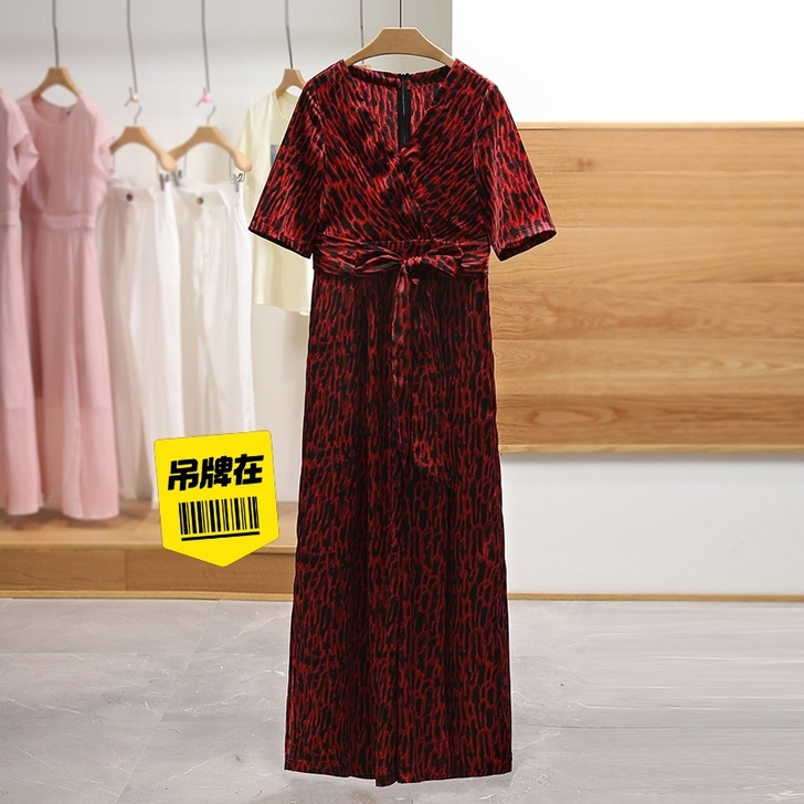 全新气质连体裤m码！