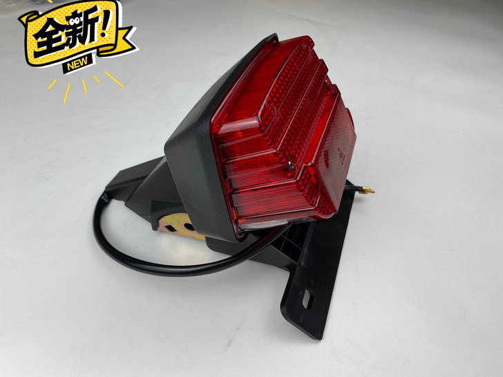 本田鹰仔100摩托车尾灯总成win100尾...